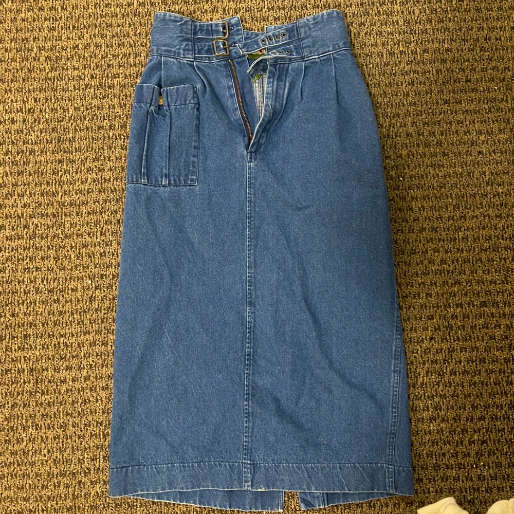 Vintage denim skirt!